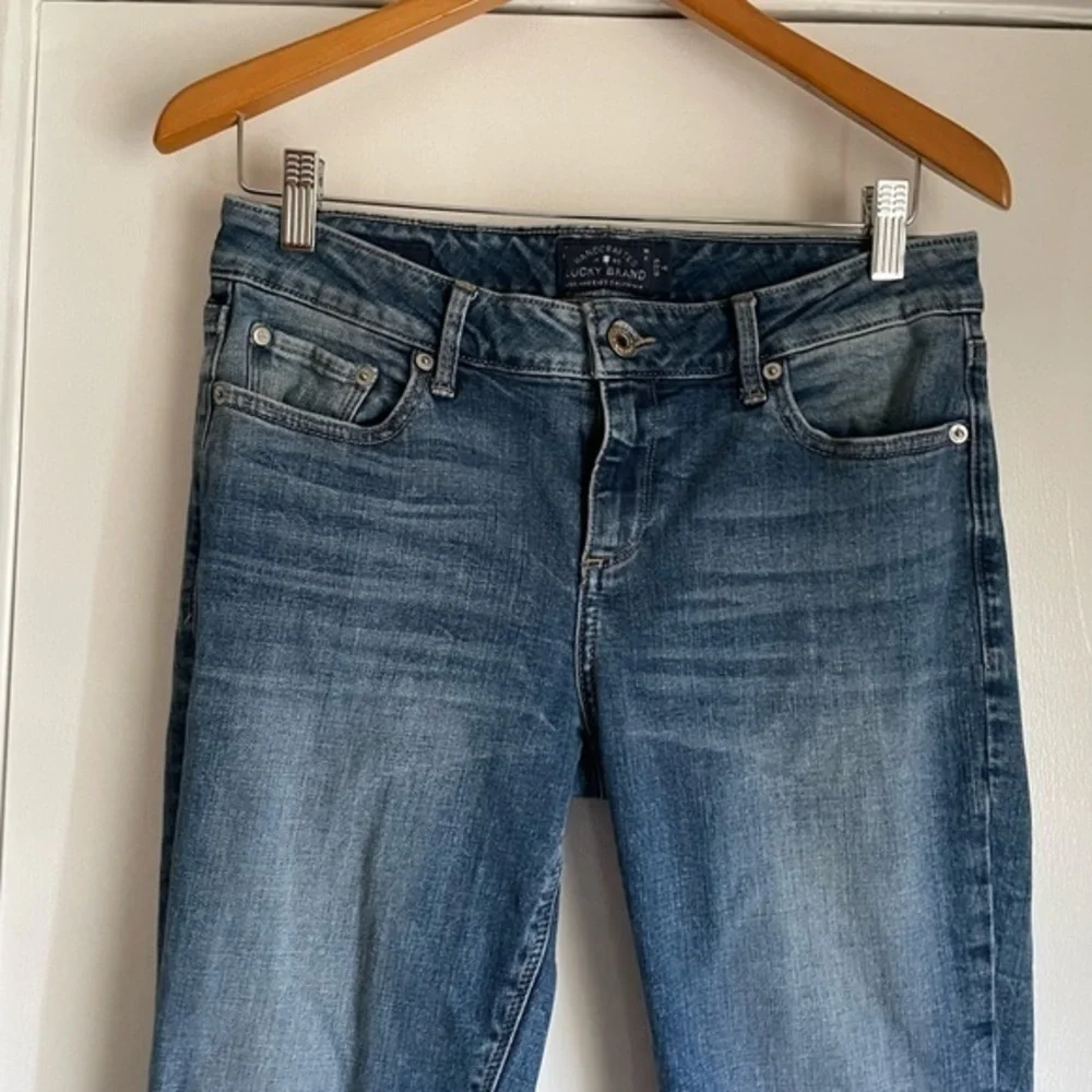 Lucky Brand Cropped Blue Jeans‎ size 8/29